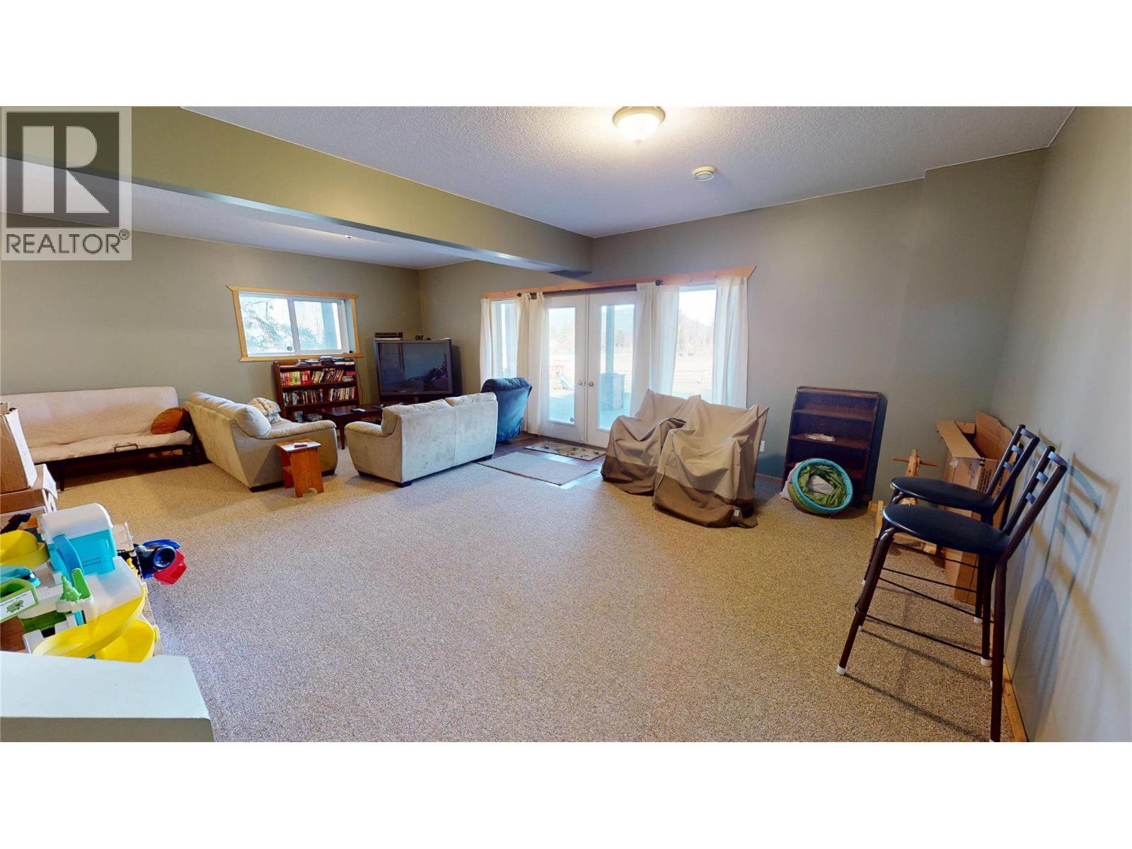 5586 Highway 95, Edgewater, British Columbia V0A 1E0 - Photo 20 - 10344206