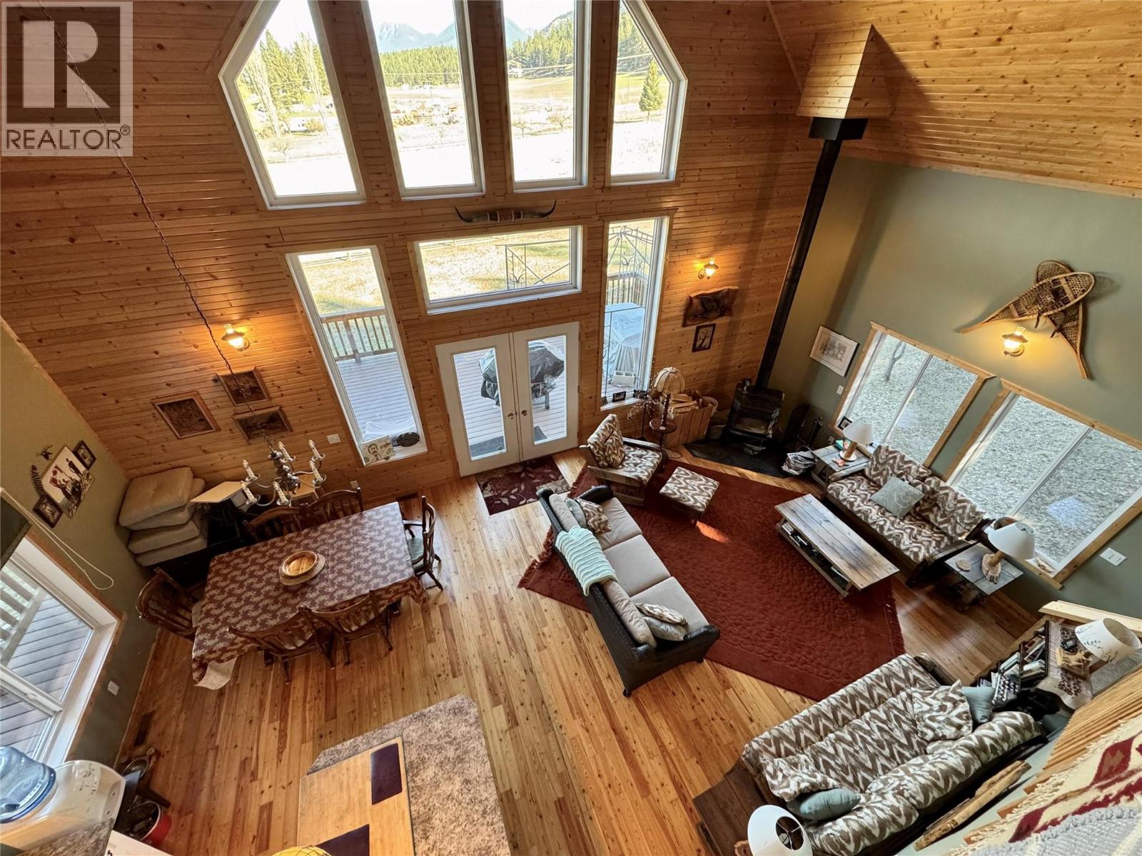 5586 Highway 95, Edgewater, British Columbia V0A 1E0 - Photo 17 - 10344206