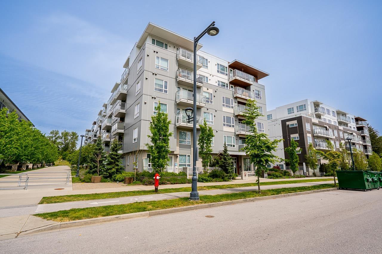 421 13963 105 BOULEVARD, Surrey, British Columbia