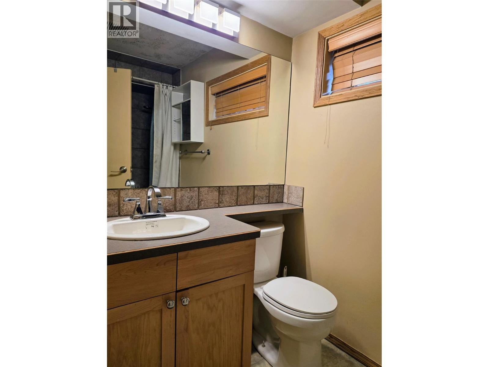 1718 9th Avenue, Invermere, British Columbia  V0A 1K0 - Photo 32 - 10356312