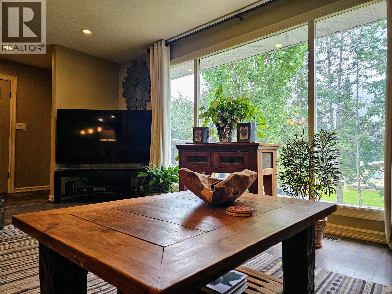 1718 9th Avenue, invermere, British Columbia