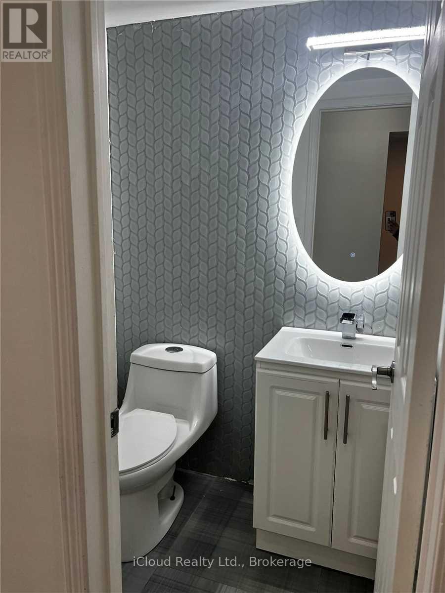 7626 Black Walnut Trail, Mississauga, Ontario  L5N 8A7 - Photo 14 - W12509446