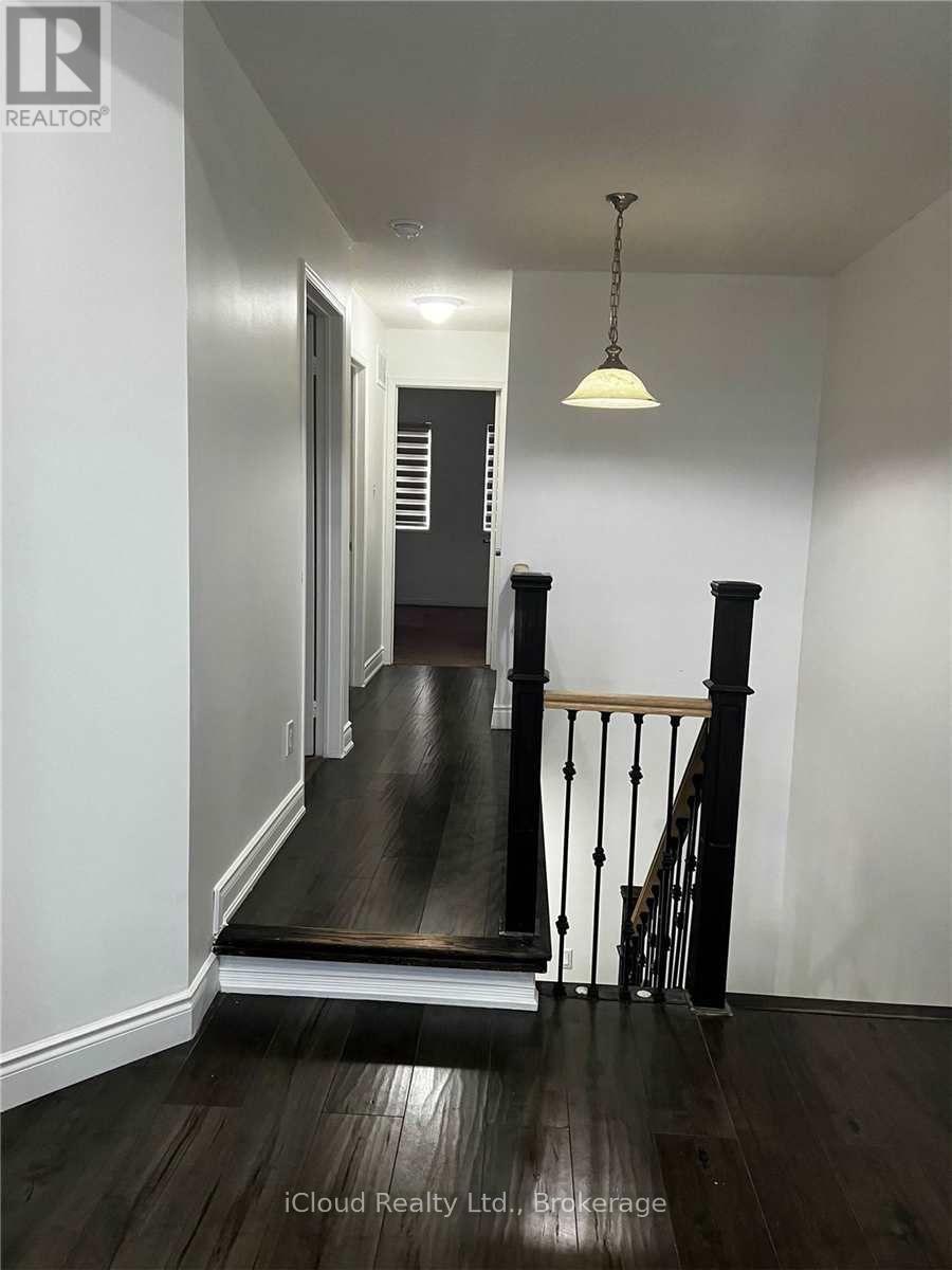 7626 Black Walnut Trail, Mississauga, Ontario  L5N 8A7 - Photo 19 - W12509446