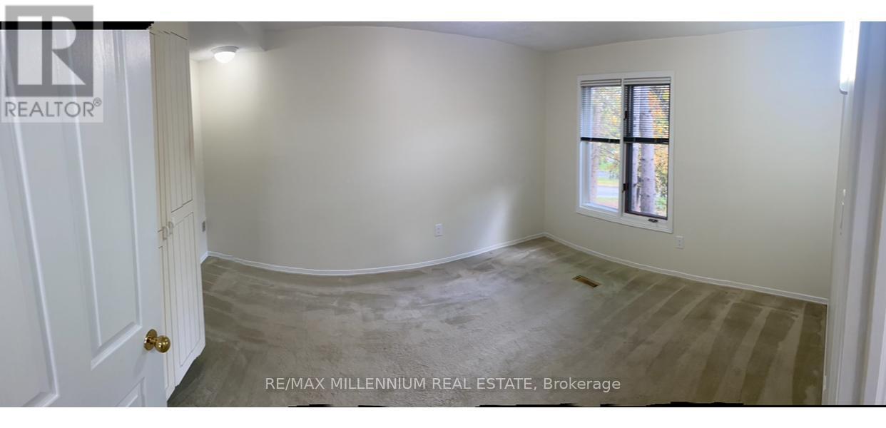 4146 Wheelwright Crescent, Mississauga, Ontario  L5L 2X6 - Photo 3 - W12509458