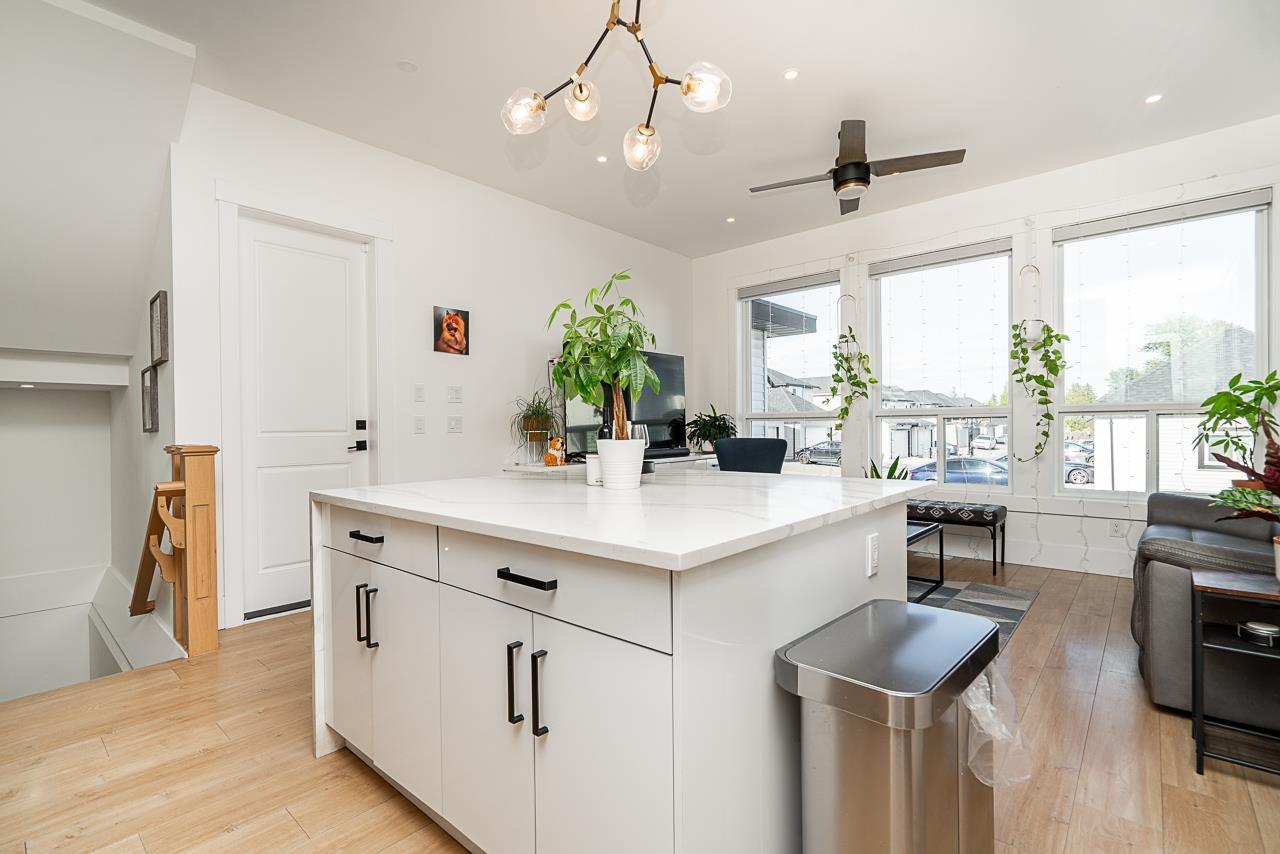 7124 192 Street, Surrey, British Columbia V4N 6Y1 - Photo 12 - R3064678