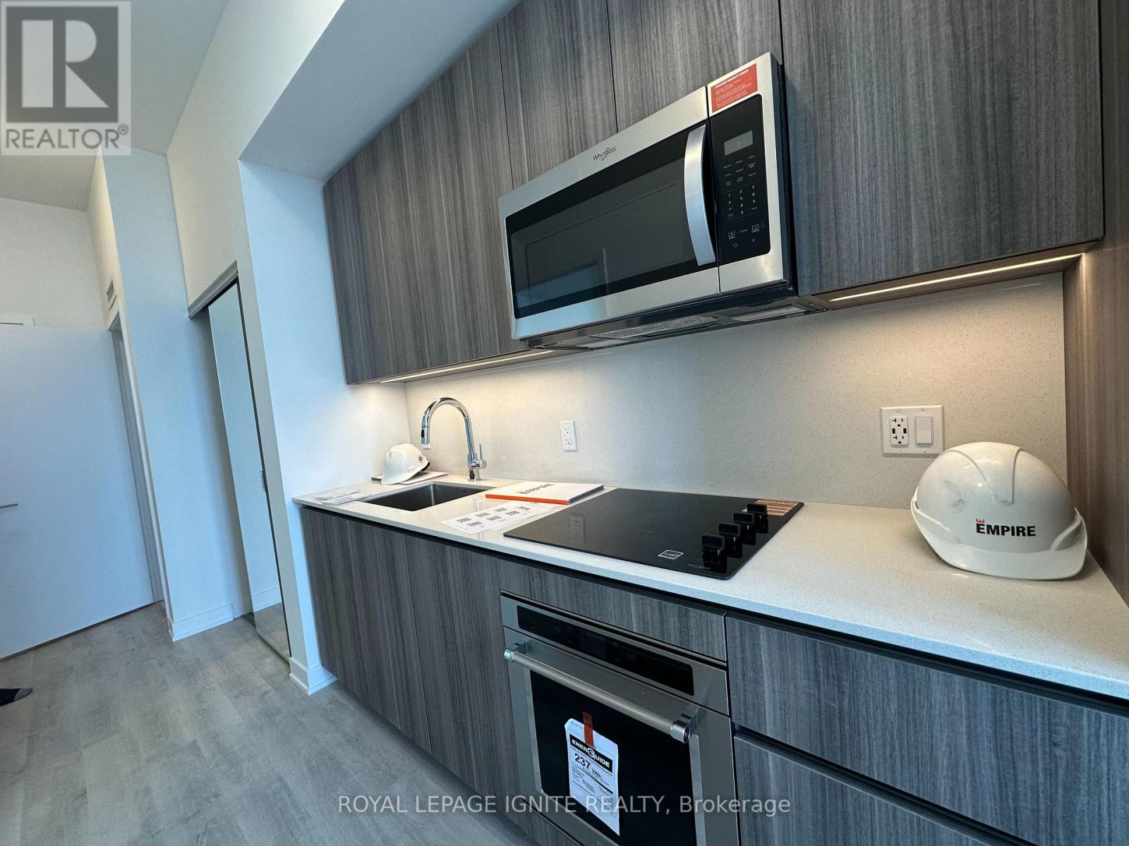 2109 - 15 Richardson Street, Toronto, Ontario  M5A 0Y5 - Photo 3 - C12509552