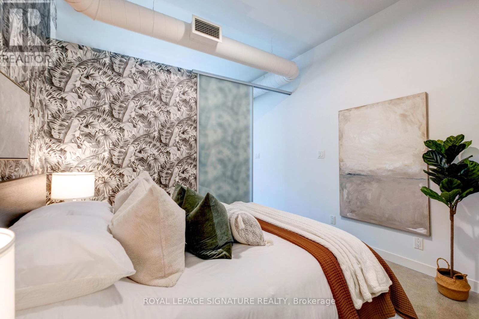 208 - 52 Sumach Street, Toronto, Ontario  M5A 3J7 - Photo 14 - C12509570