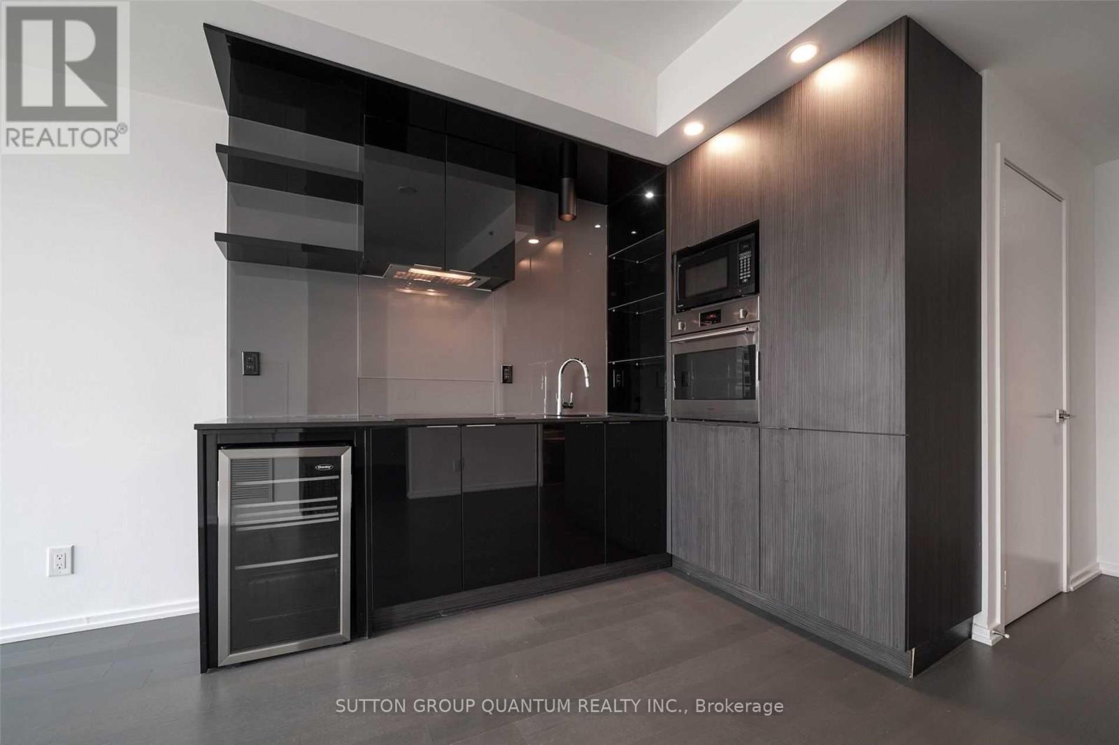 4808 - 70 Temperance Street, Toronto, Ontario  M5H 0B1 - Photo 2 - C12509582