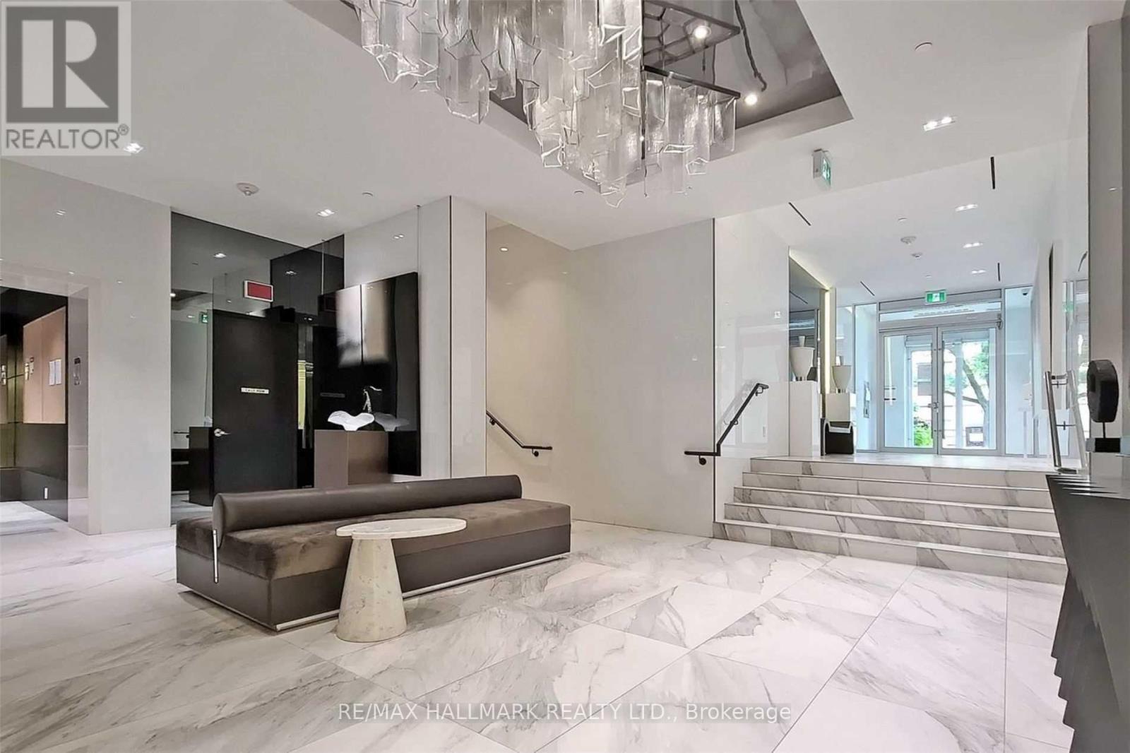 311 - 6 Parkwood Avenue, Toronto, Ontario M4V 1V1 - Photo 3 - C12509624