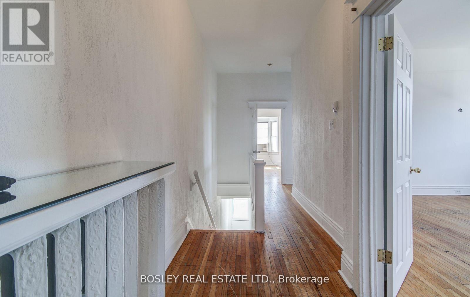 720a - 720 College Street, Toronto, Ontario M6G 1C3 - Photo 4 - C12509652