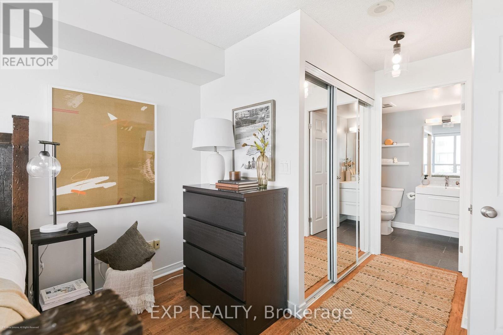 527 - 109 Front Street E, Toronto, Ontario  M5A 4P7 - Photo 19 - C12509720