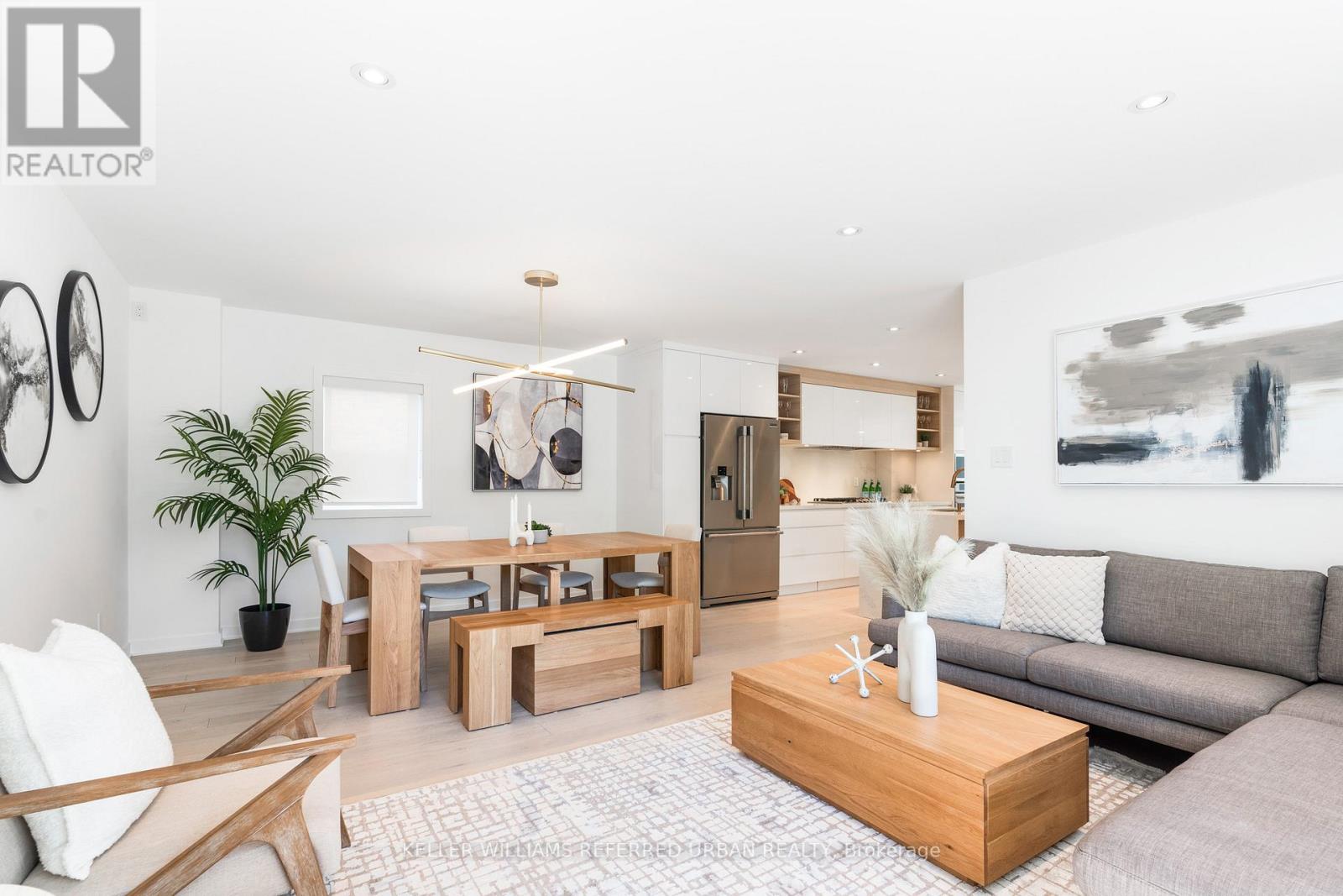 96 Glenvale Boulevard, Toronto, Ontario  M4G 2V9 - Photo 10 - C12502856