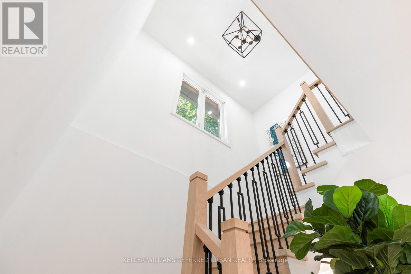 96 Glenvale Boulevard, Toronto, Ontario  M4G 2V9 - Photo 20 - C12502856