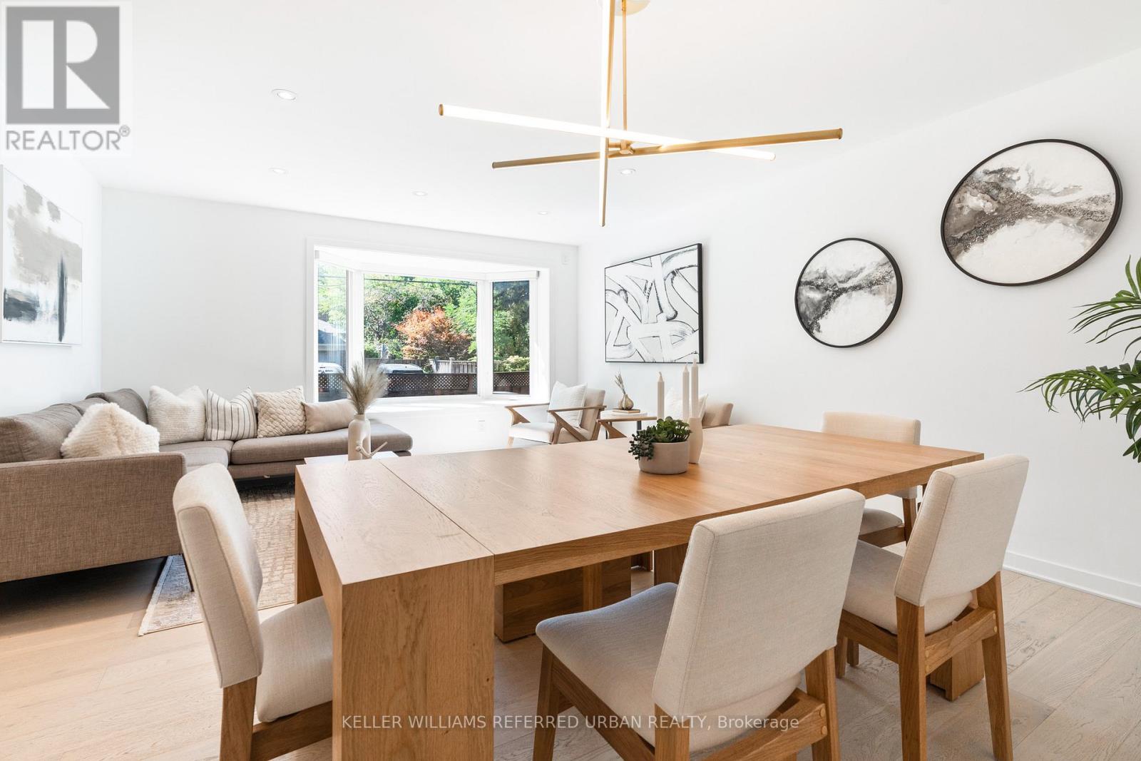 96 Glenvale Boulevard, Toronto, Ontario  M4G 2V9 - Photo 3 - C12502856