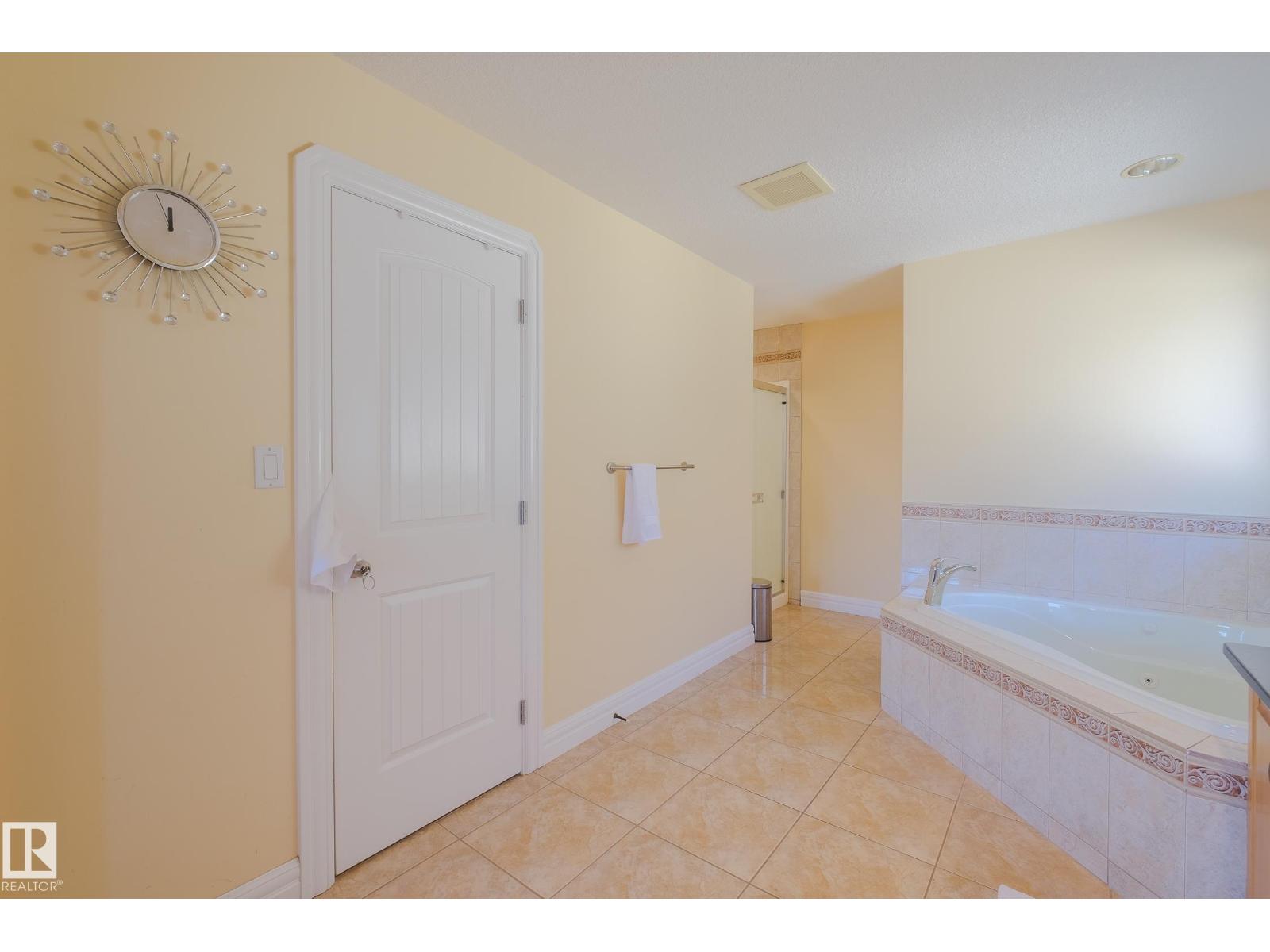 6819 18 Av Sw, Edmonton, Alberta  T6X 0C9 - Photo 16 - E4456512