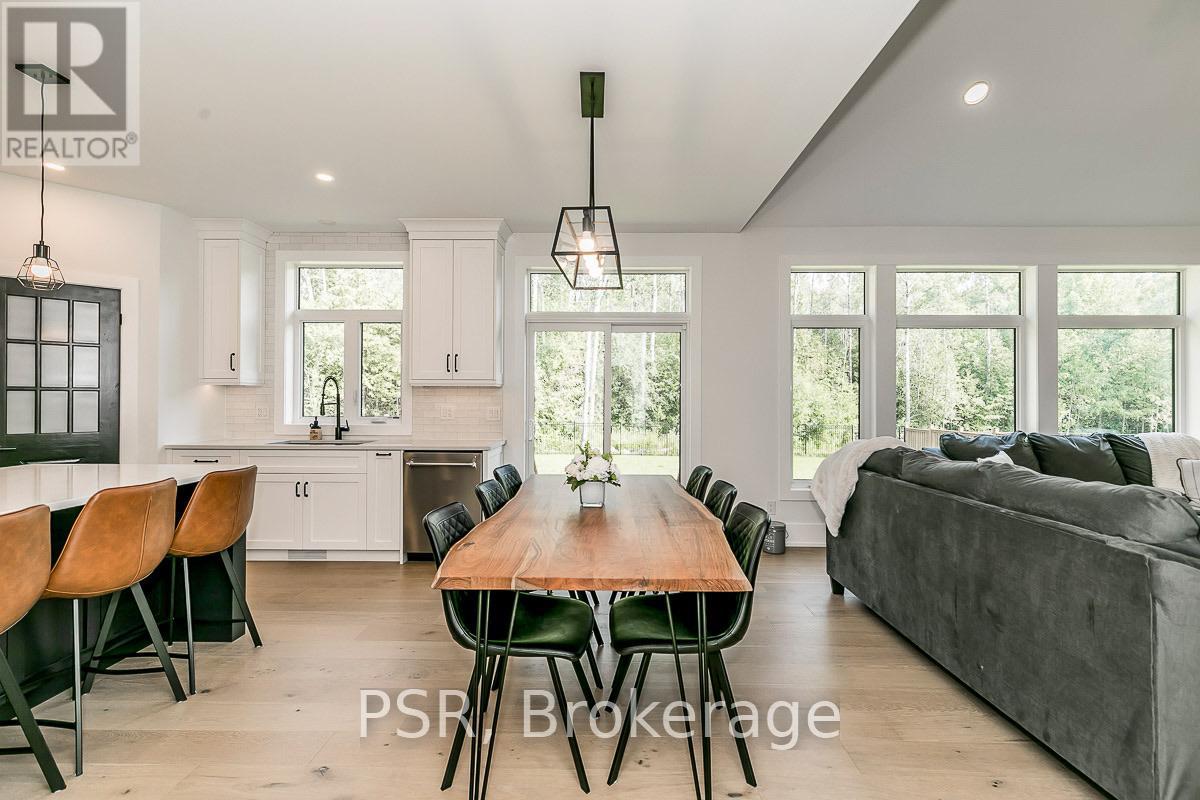 1306 Squire Street, Innisfil (Lefroy), Ontario  L0L 1W0 - Photo 18 - N12509120