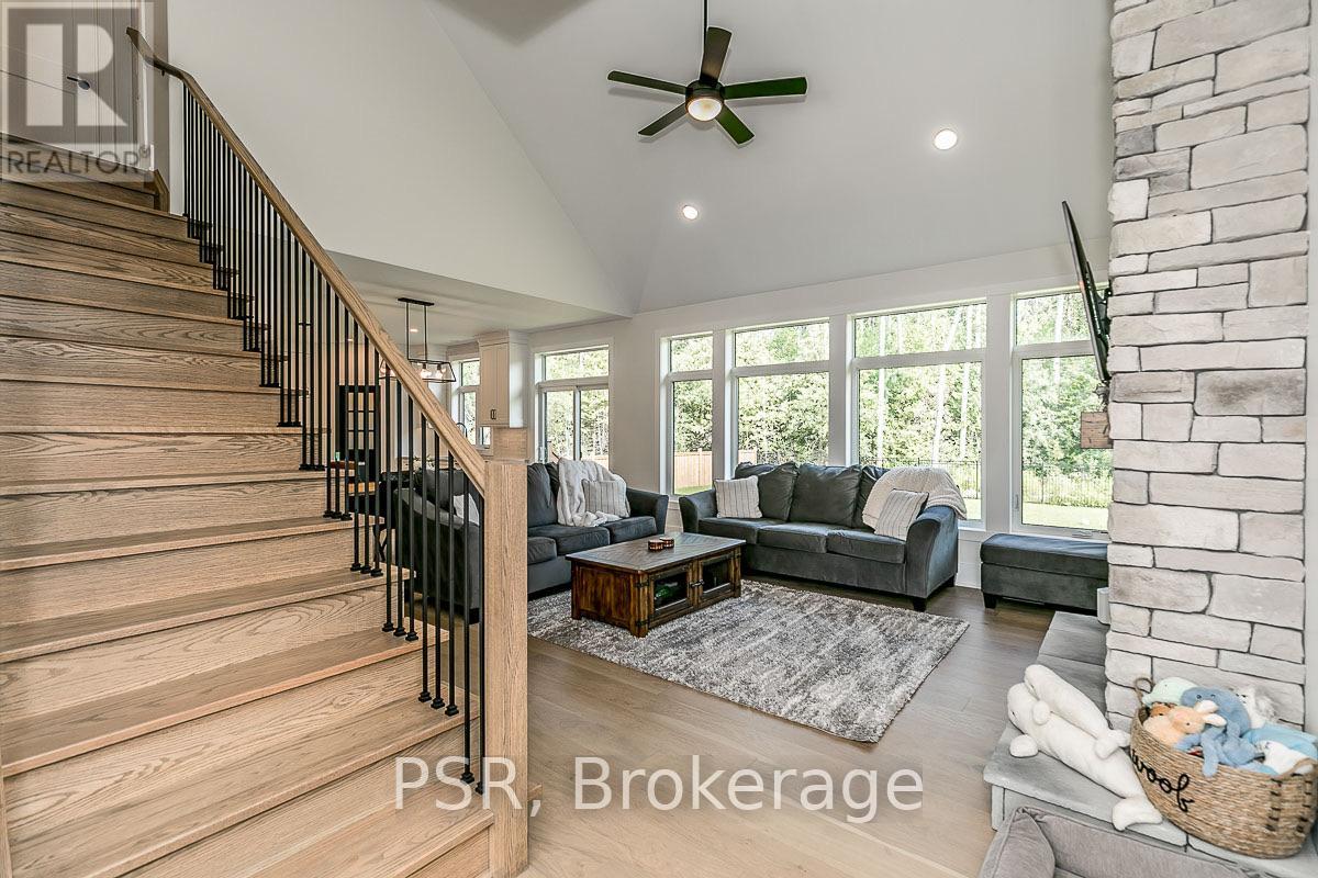 1306 Squire Street, Innisfil (Lefroy), Ontario  L0L 1W0 - Photo 20 - N12509120