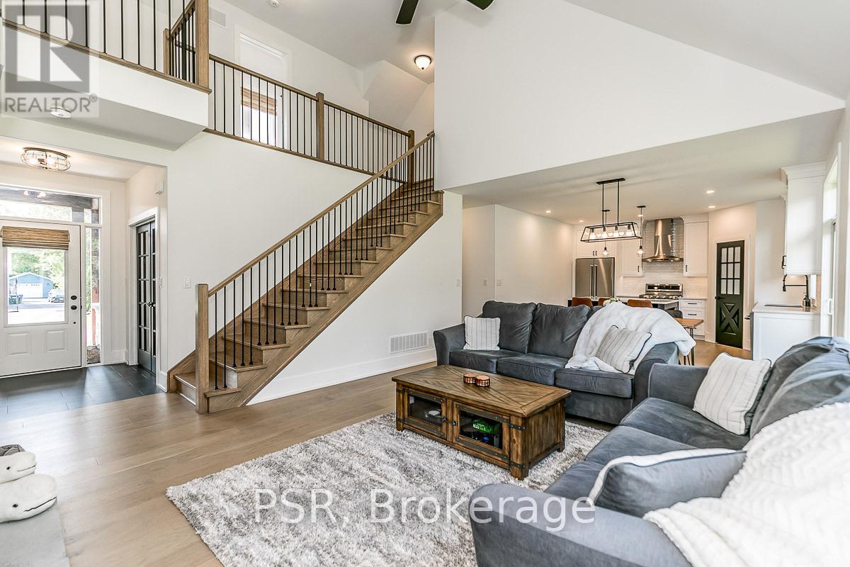 1306 Squire Street, Innisfil (Lefroy), Ontario  L0L 1W0 - Photo 11 - N12509120