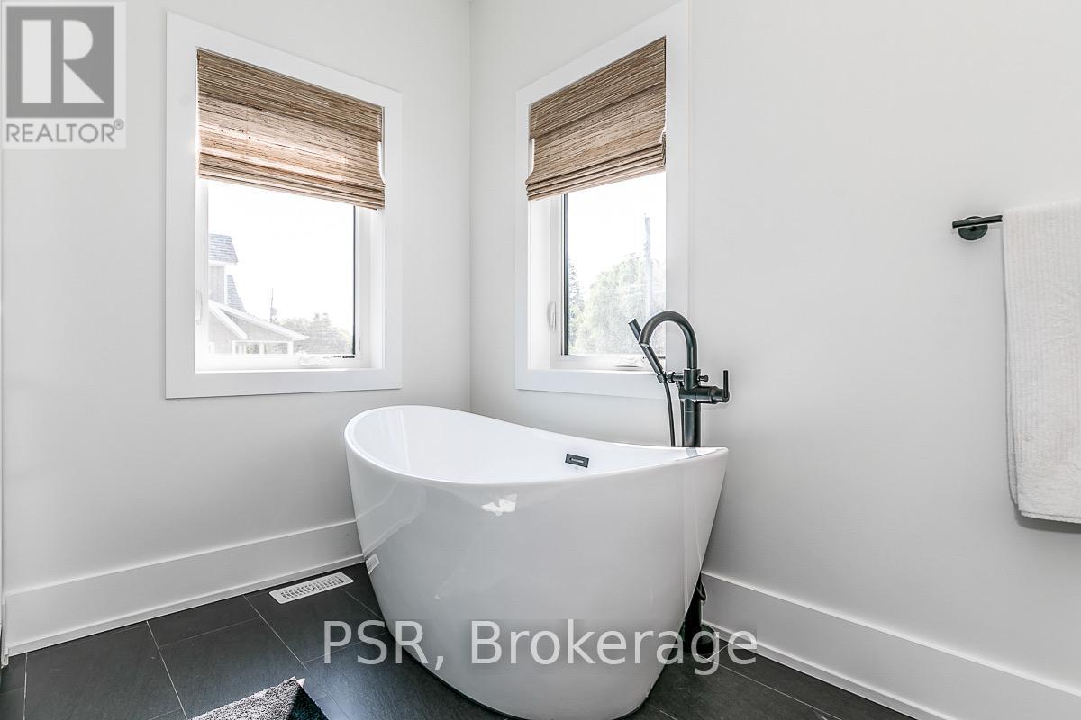 1306 Squire Street, Innisfil (Lefroy), Ontario  L0L 1W0 - Photo 31 - N12509120