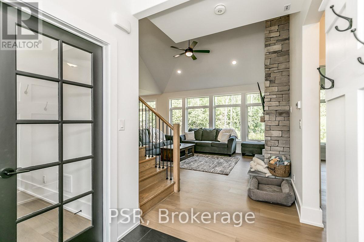 1306 Squire Street, Innisfil (Lefroy), Ontario  L0L 1W0 - Photo 8 - N12509120