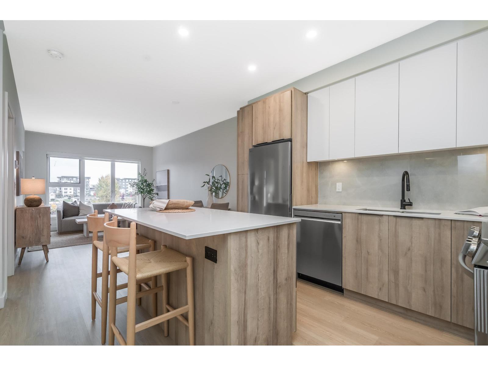 A411 7980 206A STREET, Langley, British Columbia