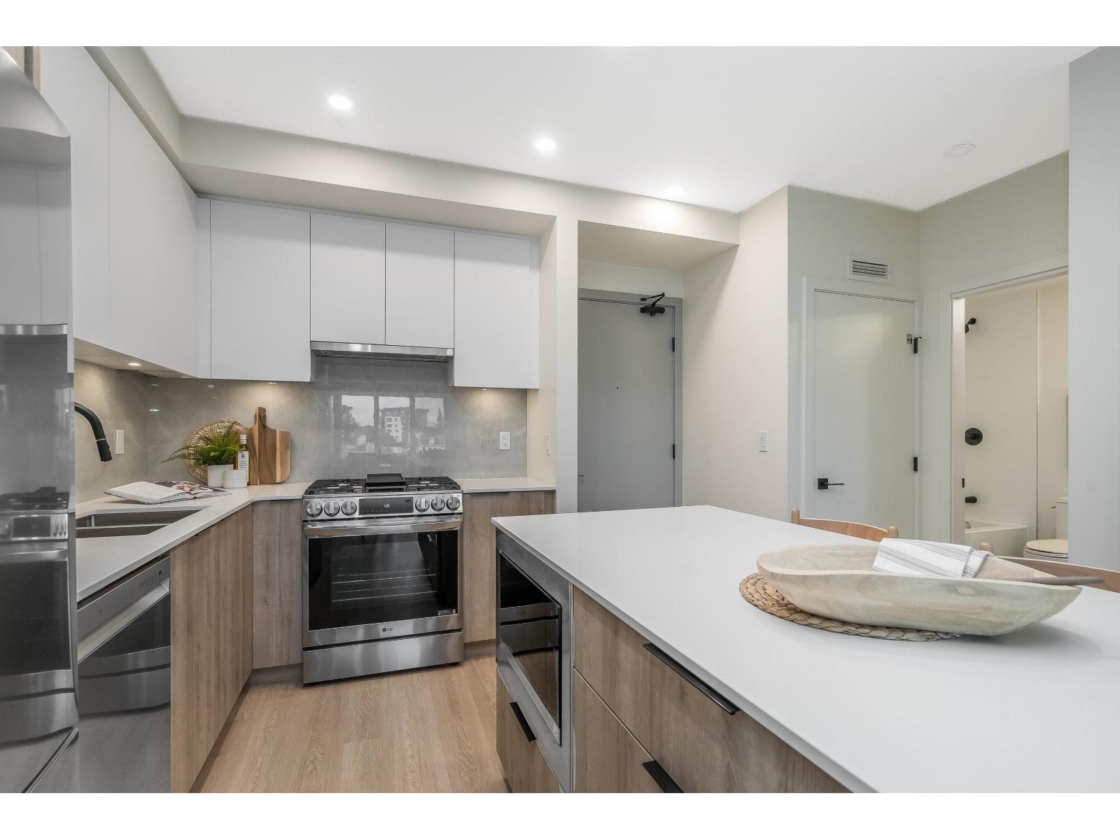 A411 7980 206a Street, Langley, British Columbia V2Y 3Z8 - Photo 5 - R3064614