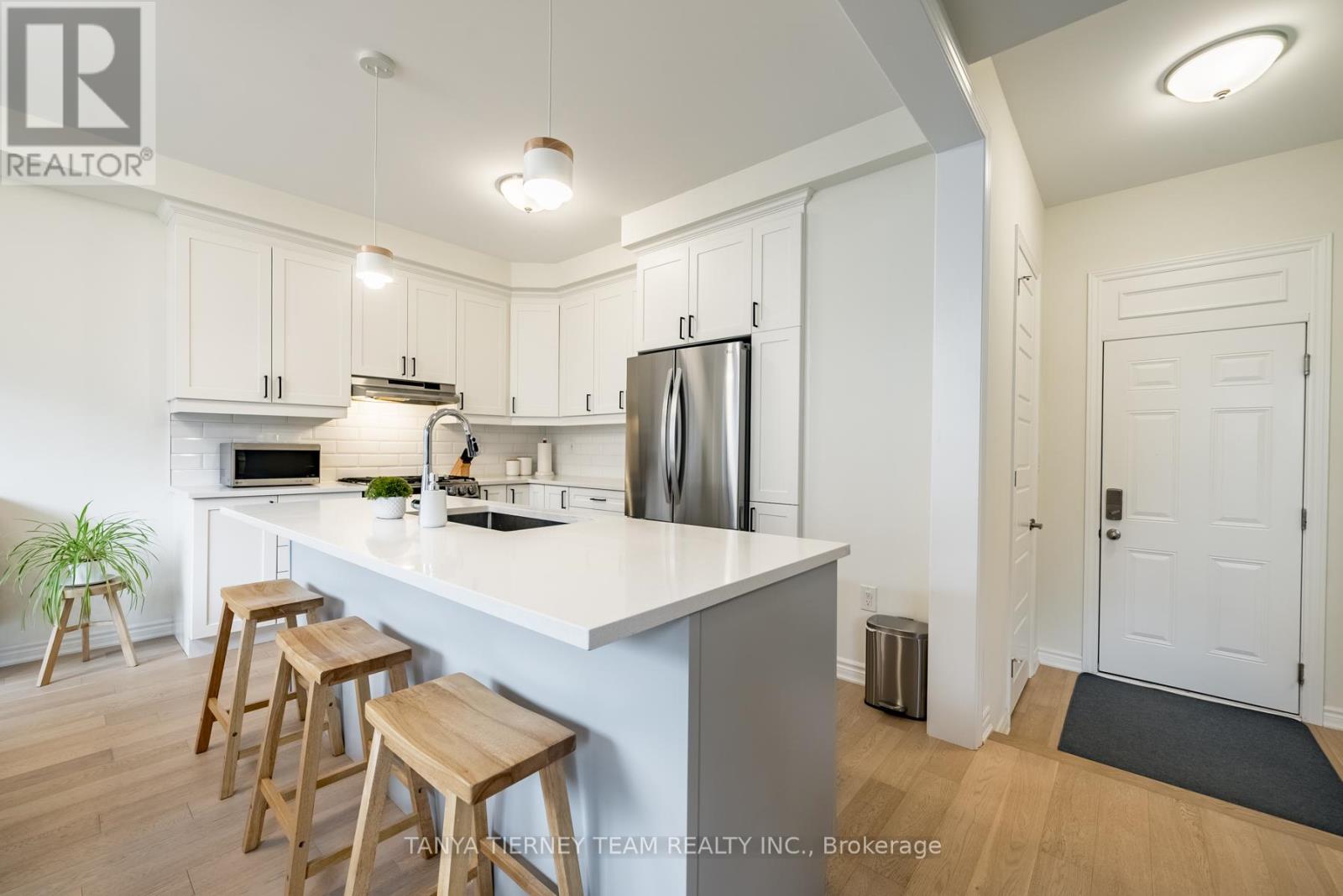 24 Lockyer Drive, Whitby, Ontario  L1P 0M1 - Photo 15 - E12509642