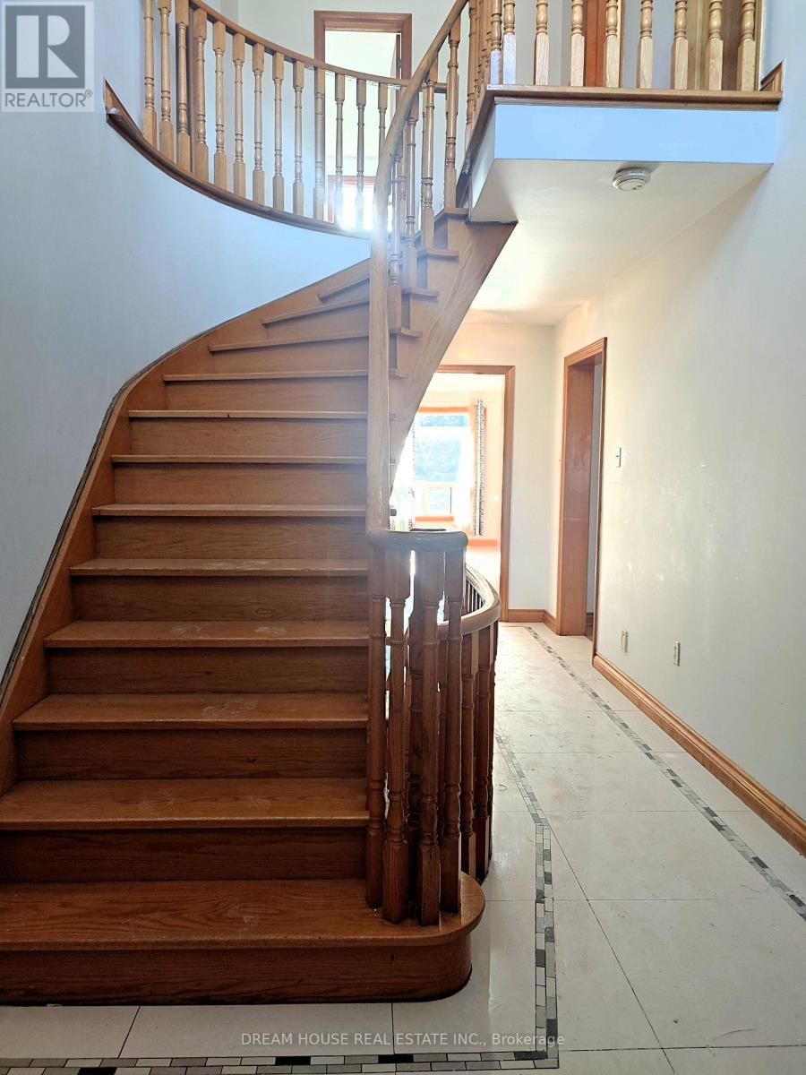 Main - 176 Conlins Road, Toronto, Ontario  M1C 1C5 - Photo 3 - E12509658