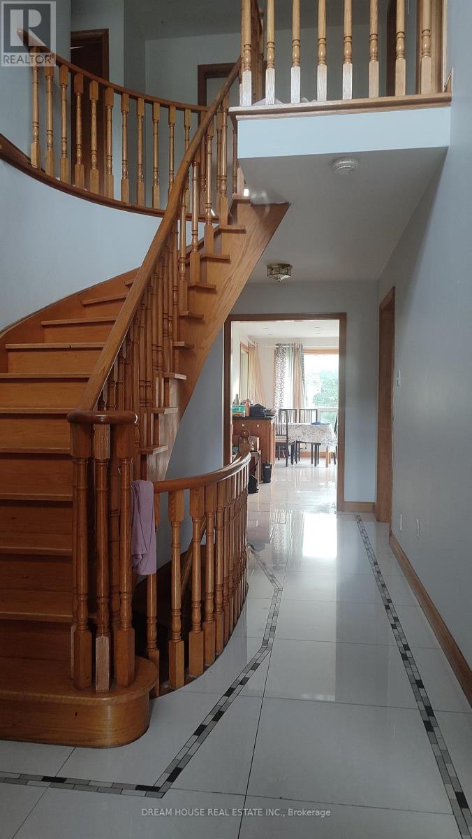 Main - 176 Conlins Road, Toronto, Ontario  M1C 1C5 - Photo 4 - E12509658