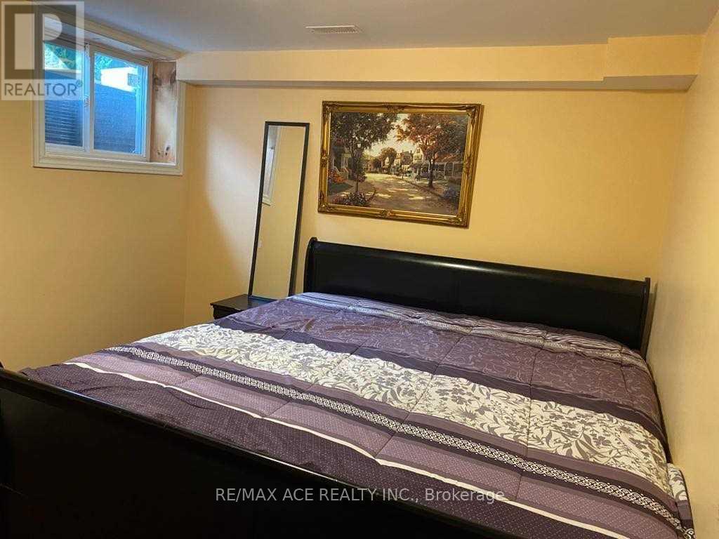 1521 Dusty Drive, Pickering, Ontario  L1X 0C8 - Photo 7 - E12509718