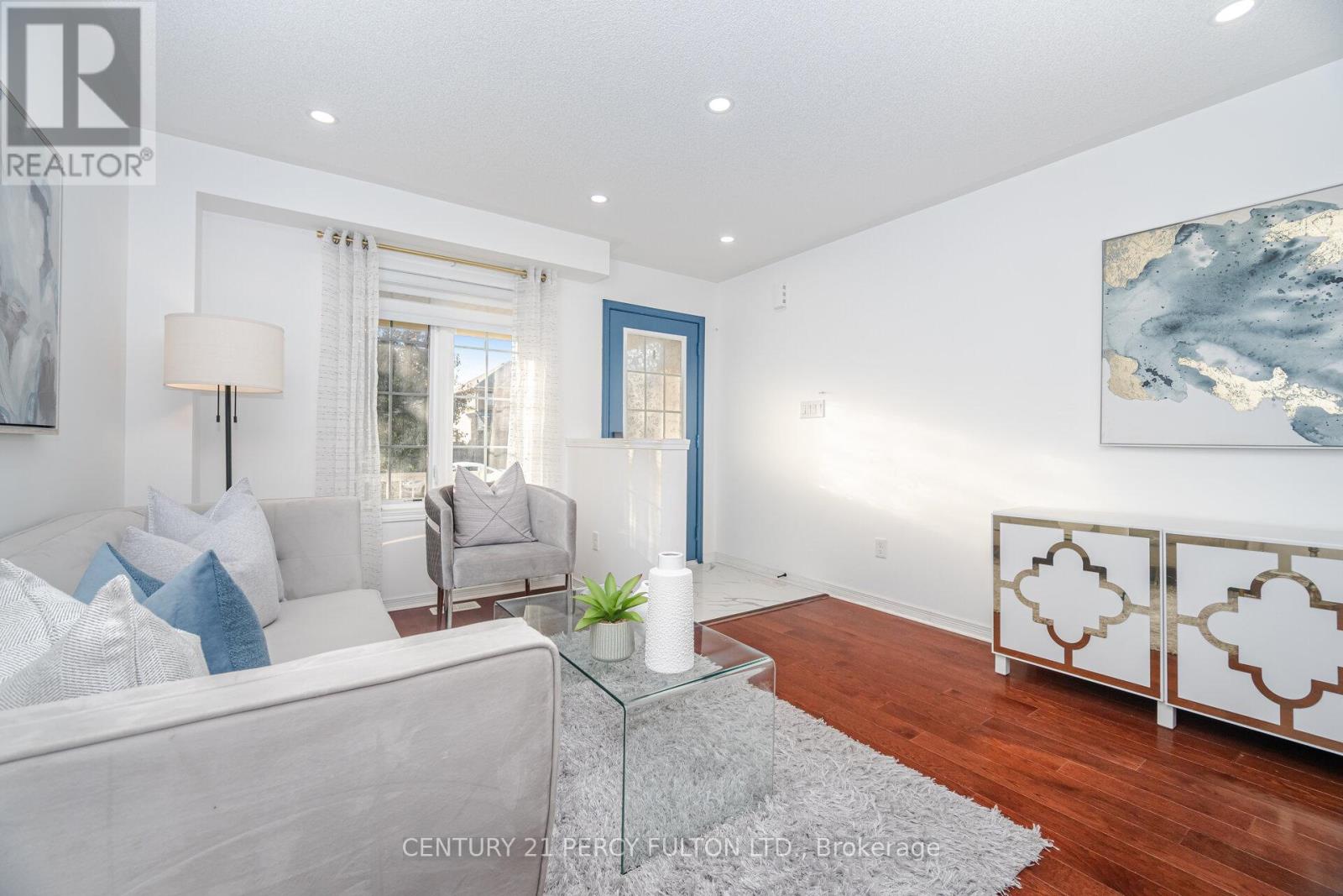 5 Brownell Street, Whitby, Ontario L1R 0C6 - Photo 3 - E12509722