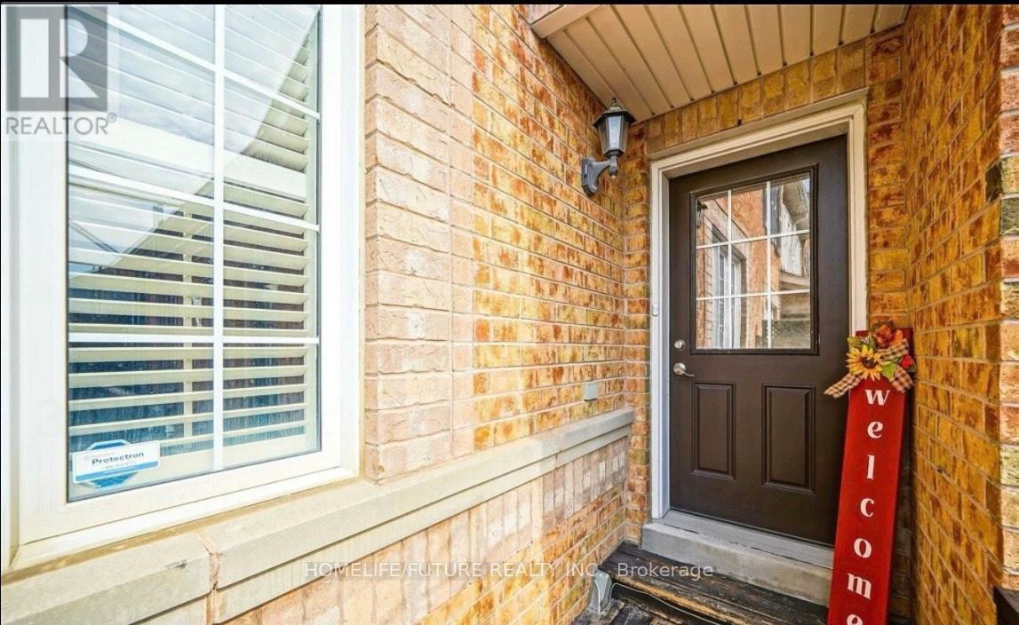 33 Warnford Circle, Ajax, Ontario  L1T 0J7 - Photo 2 - E12509730