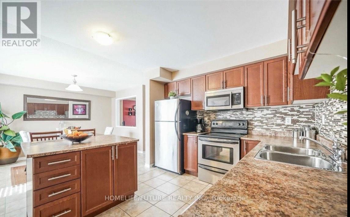 33 Warnford Circle, Ajax, Ontario  L1T 0J7 - Photo 3 - E12509730