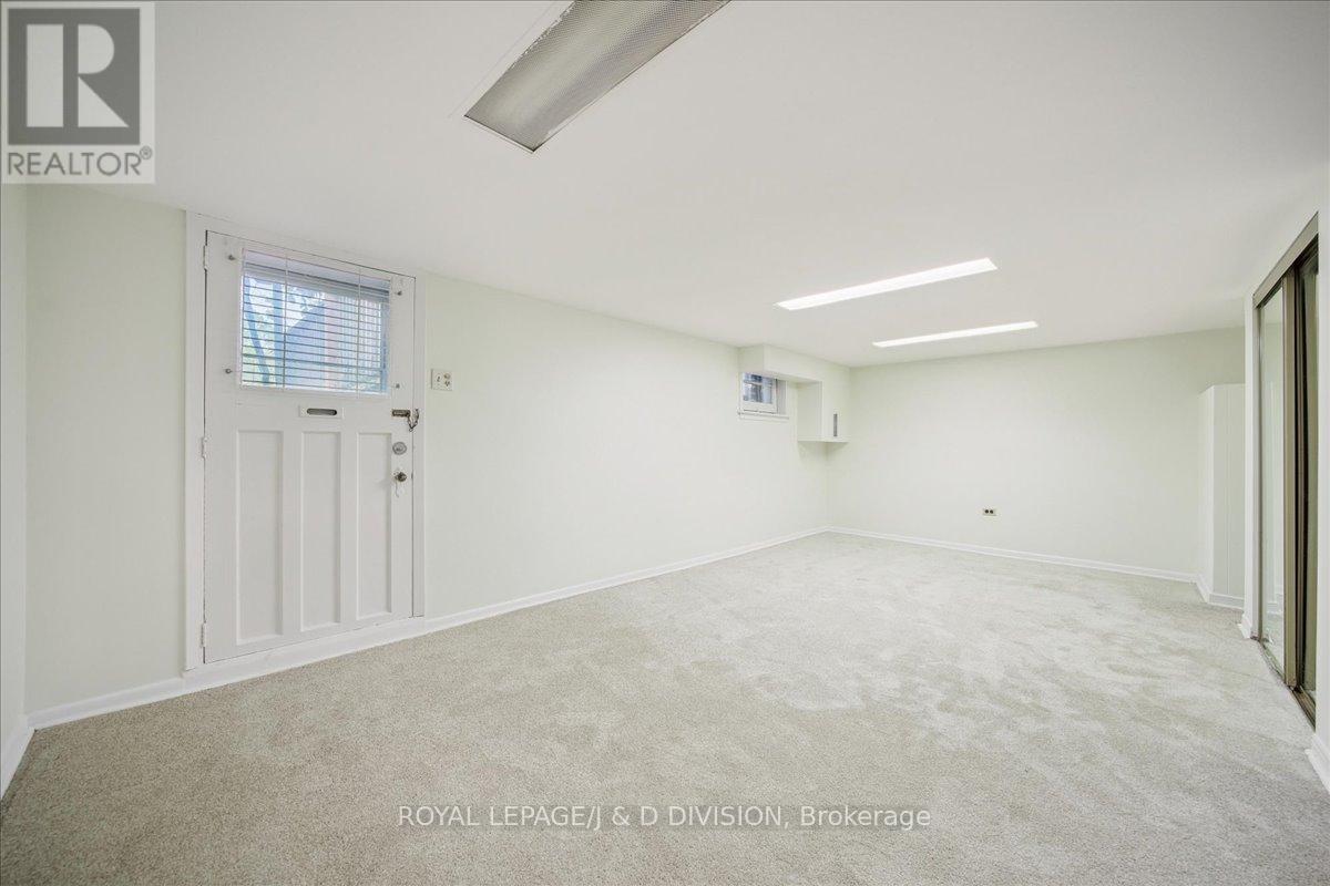 108 Glen Albert Drive, Toronto, Ontario  M4B 1J2 - Photo 28 - E12508174