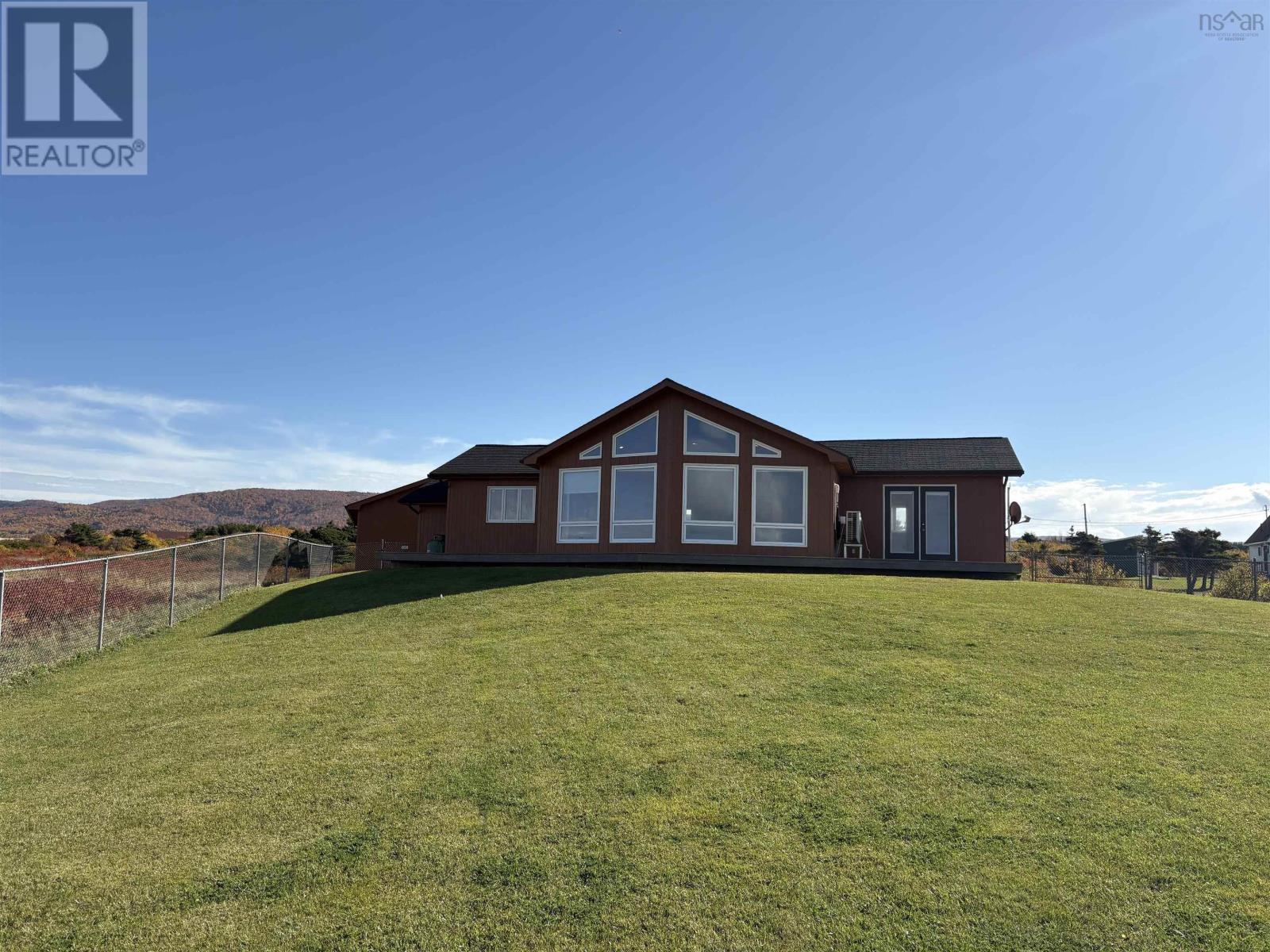 92 Chemin Simeon Aucoin Road, St. Joseph Du Moine, Nova Scotia  B0E 3A0 - Photo 2 - 202527261