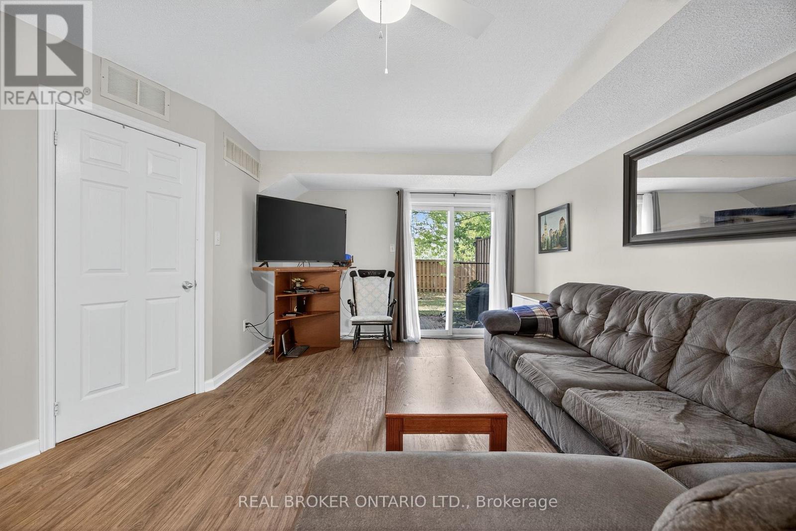 1 - 237 Ferndale Drive S, Barrie, Ontario  L4N 0T6 - Photo 11 - S12341520