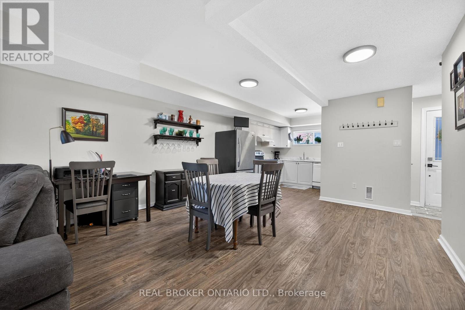 1 - 237 Ferndale Drive S, Barrie, Ontario  L4N 0T6 - Photo 9 - S12341520