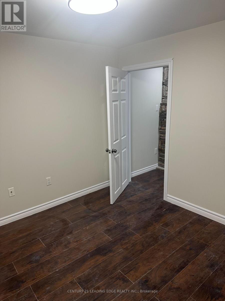 38 Watson Drive, Barrie, Ontario  L4M 6W8 - Photo 13 - S12503968