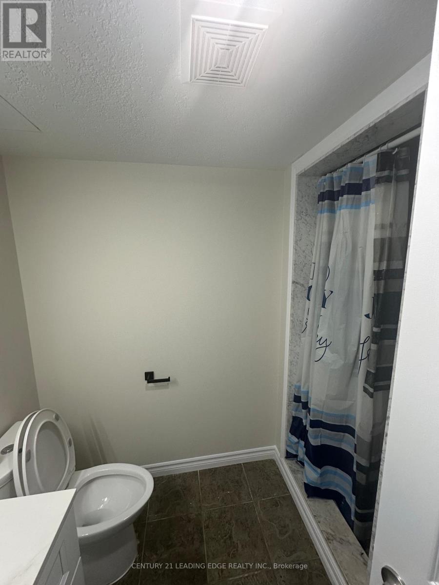 38 Watson Drive, Barrie, Ontario  L4M 6W8 - Photo 15 - S12503968