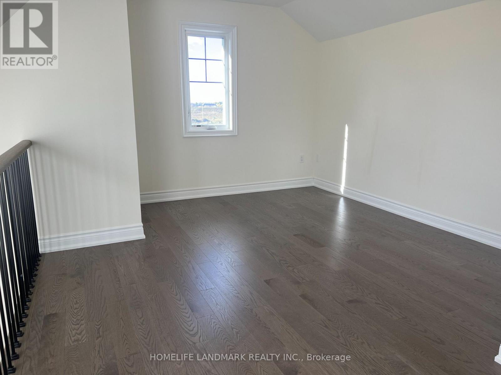 221 Leslie Richard Street, Markham, Ontario  L6C 3N8 - Photo 15 - N12509526