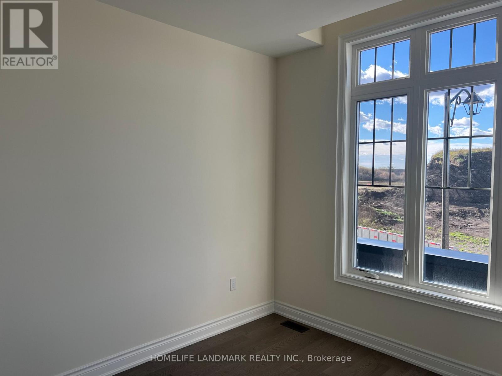 221 Leslie Richard Street, Markham, Ontario  L6C 3N8 - Photo 9 - N12509526