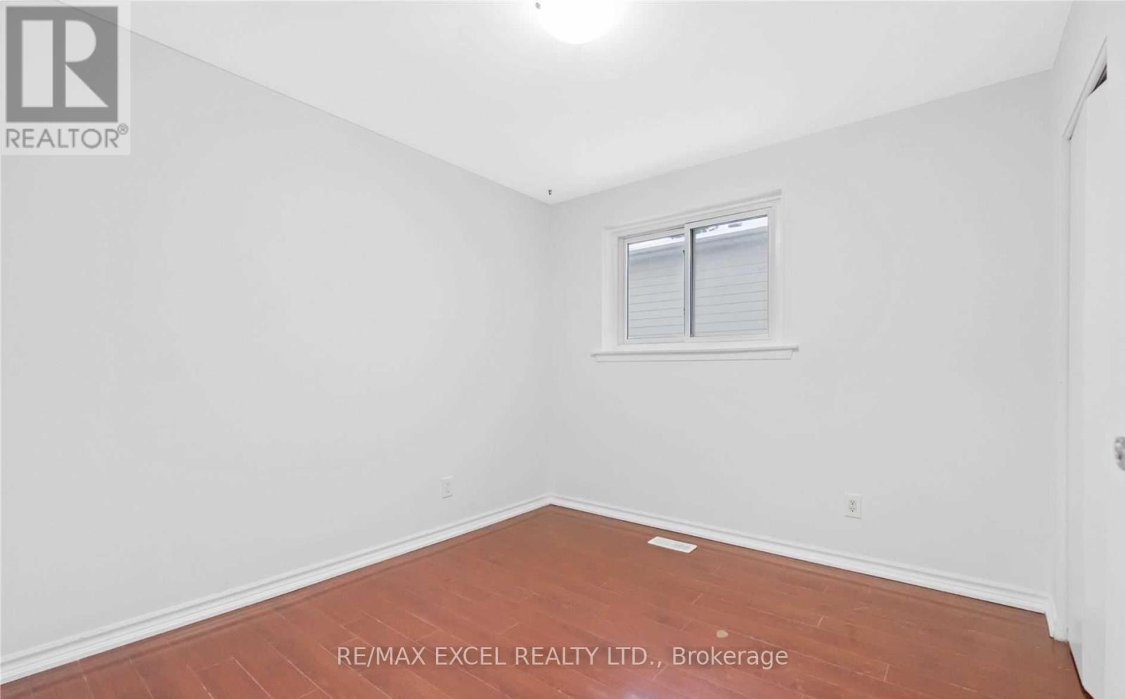 341 Crosby Avenue, Richmond Hill, Ontario  L4C 2R5 - Photo 22 - N12509538