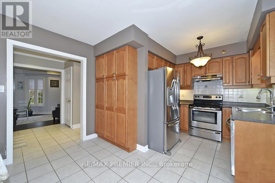 48 Pottery Place, Vaughan, Ontario  L4L 9H6 - Photo 10 - N12509544
