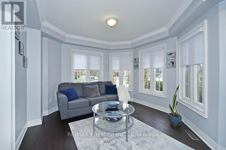 48 Pottery Place, Vaughan, Ontario  L4L 9H6 - Photo 11 - N12509544