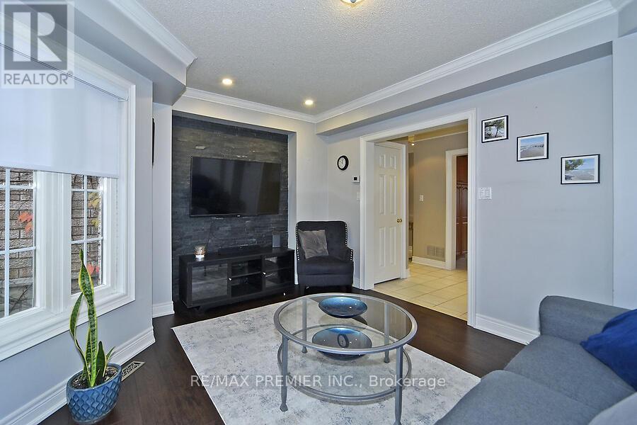 48 Pottery Place, Vaughan, Ontario  L4L 9H6 - Photo 12 - N12509544