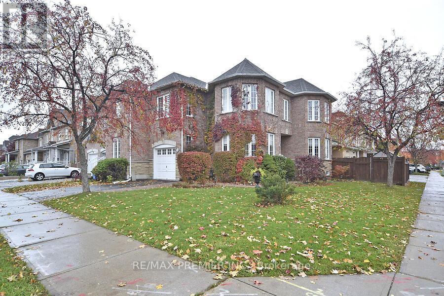 48 Pottery Place, Vaughan, Ontario  L4L 9H6 - Photo 2 - N12509544