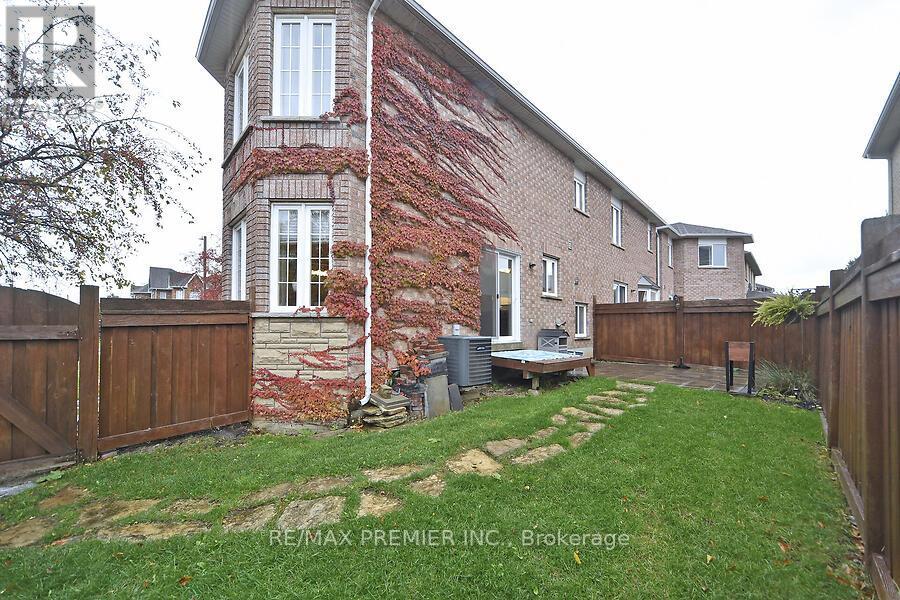 48 Pottery Place, Vaughan, Ontario  L4L 9H6 - Photo 41 - N12509544