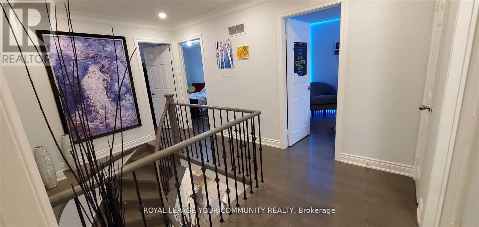 Main & 2nd Floor - 61 Nightstar Drive, Richmond Hill, Ontario  L4C 8H8 - Photo 14 - N12509612