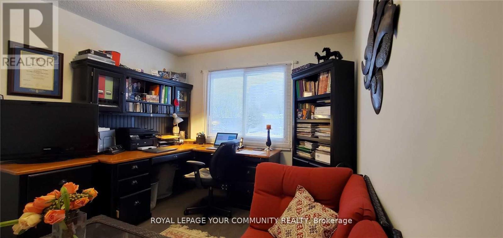 Main & 2nd Floor - 61 Nightstar Drive, Richmond Hill, Ontario  L4C 8H8 - Photo 18 - N12509612