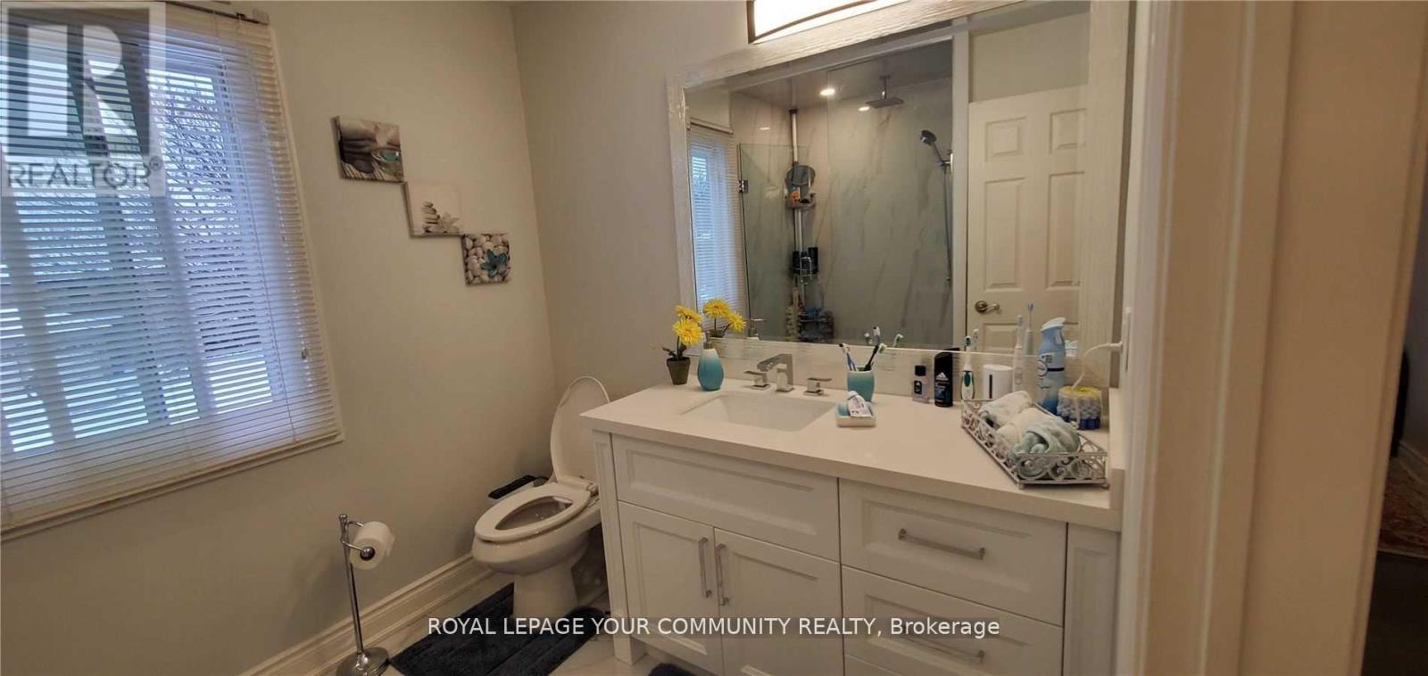 Main & 2nd Floor - 61 Nightstar Drive, Richmond Hill, Ontario  L4C 8H8 - Photo 21 - N12509612